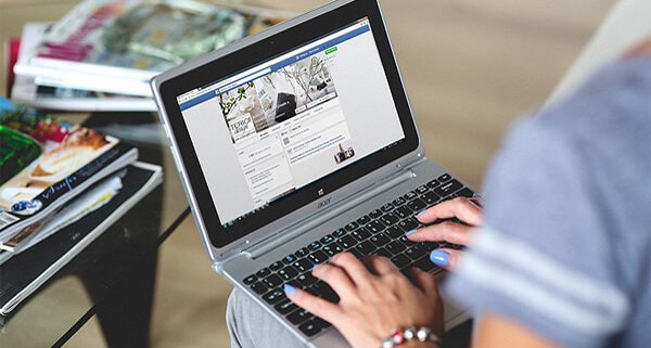 facebook on laptop